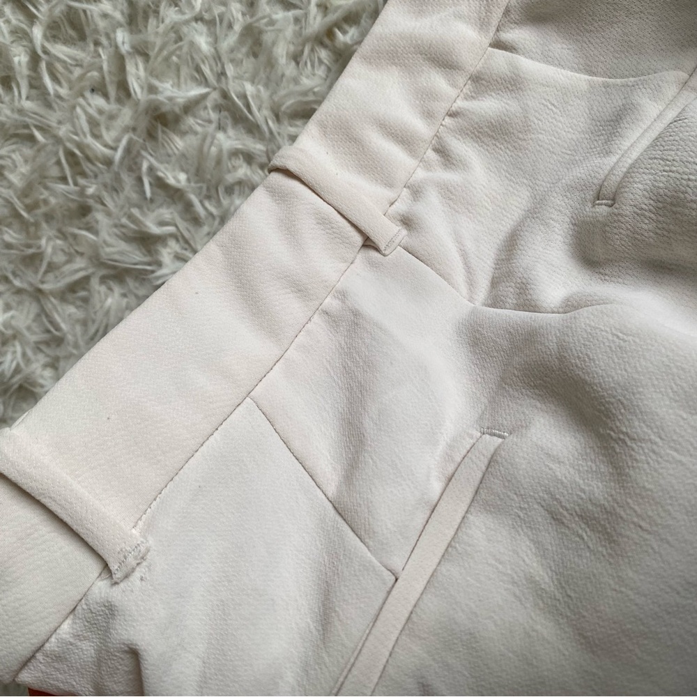 Aritzia Wilfred Labyrinth Short - Picture 10 of 10